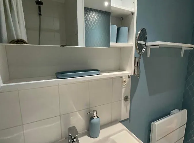 Hypercentre A 1 Mn Et Des Ports