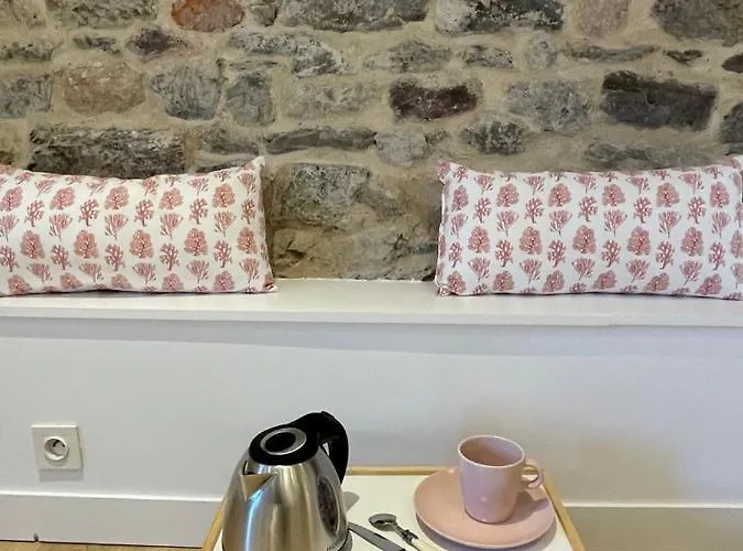 Hypercentre A 1 Mn Et Des Ports *