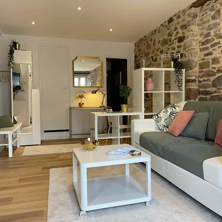 Hypercentre à 1 Mn Et Des Ports