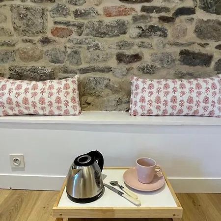 Hypercentre à 1 Mn Et Des Ports *