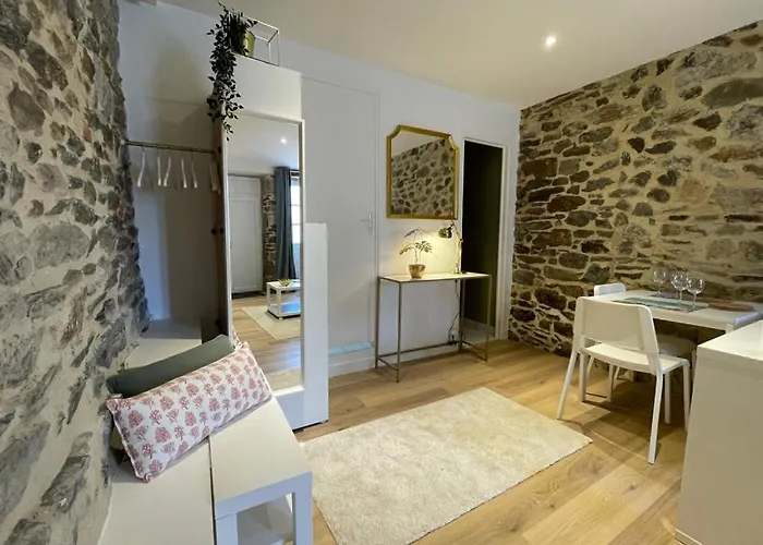 Hypercentre A 1 Mn Et Des Ports *