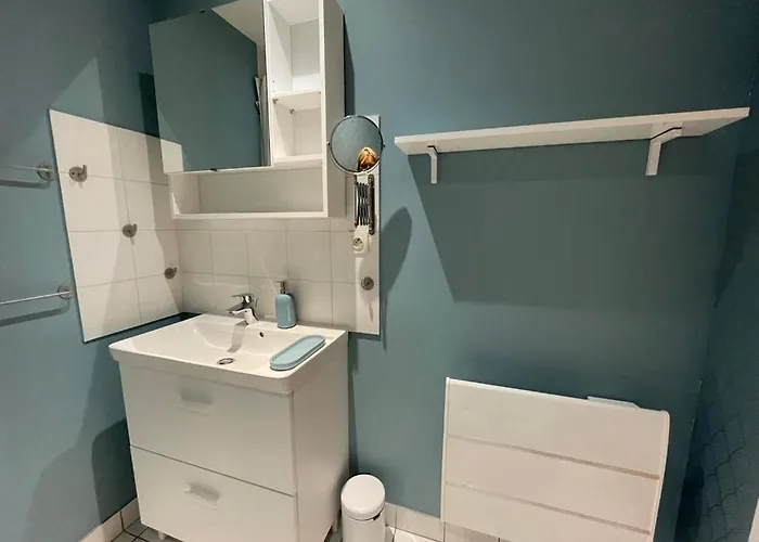 Hypercentre A 1 Mn Et Des Ports *